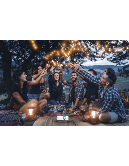 Proyector Optoma ML1080ST, lente corta,  triple láser RGB ultraportátil, gran pantalla en la palma de tú mano