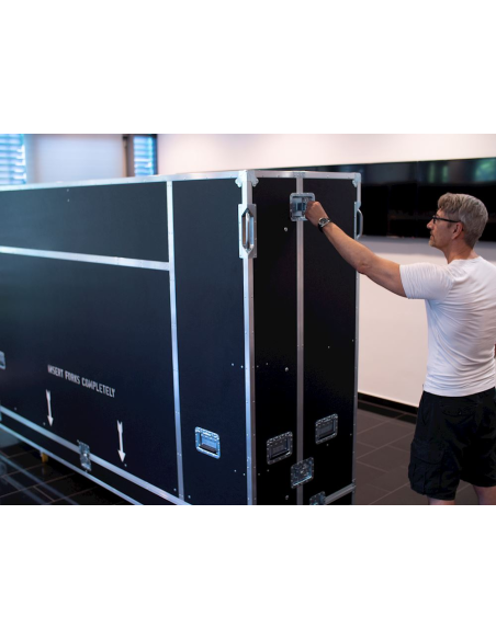 Flightcase de transporte Optoma QUADShow  todo en uno, Elevación vertical motorizada